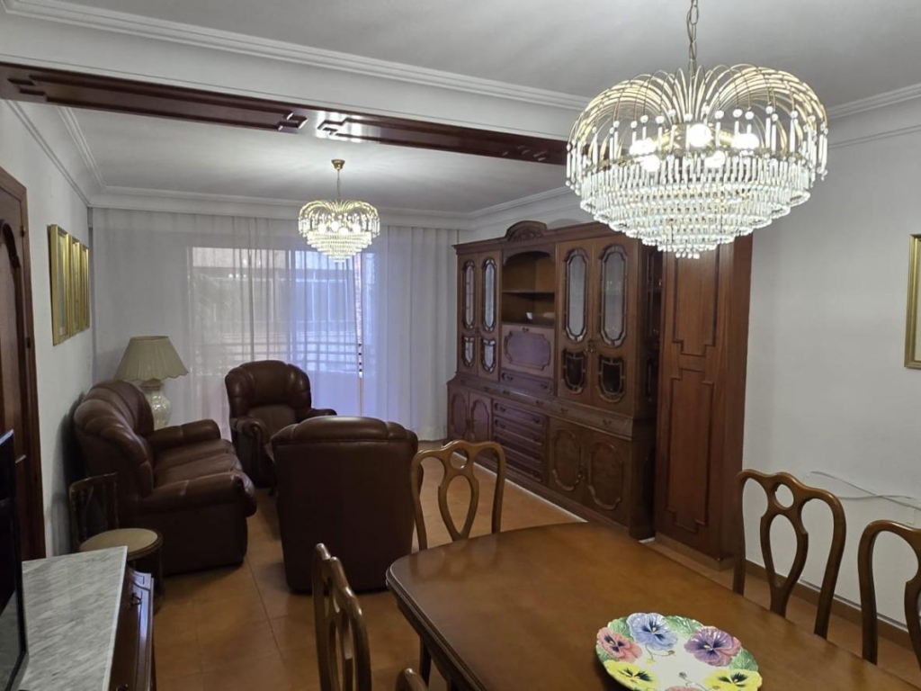4 Bedroom 2 Bathroom Apartment in Torrevieja