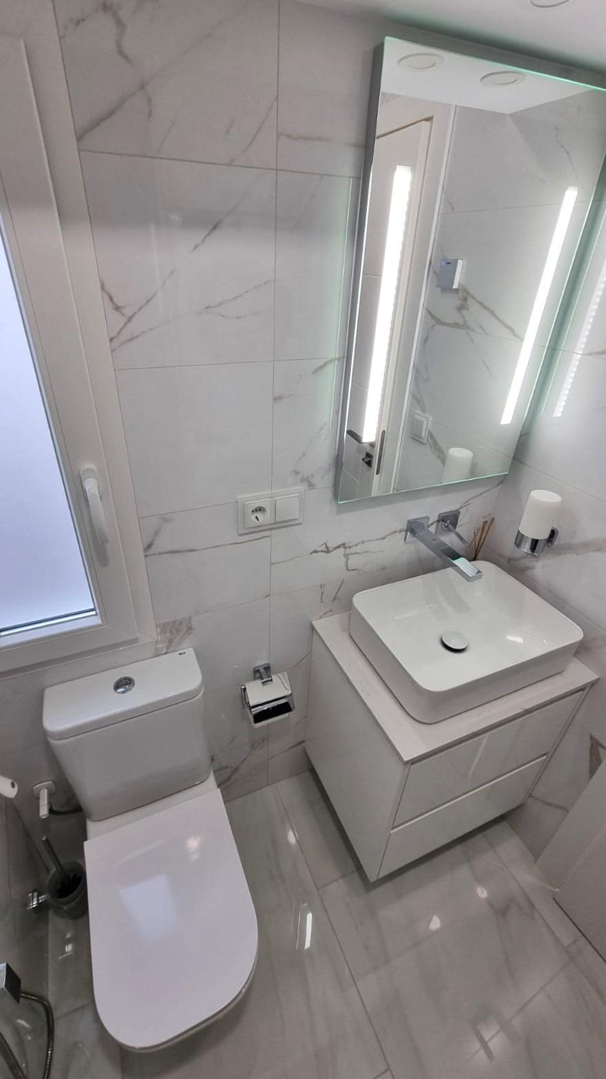 For sale - 2 Bedroom 2 Bathroom Apartment in Torrevieja - Centro  - Alicante