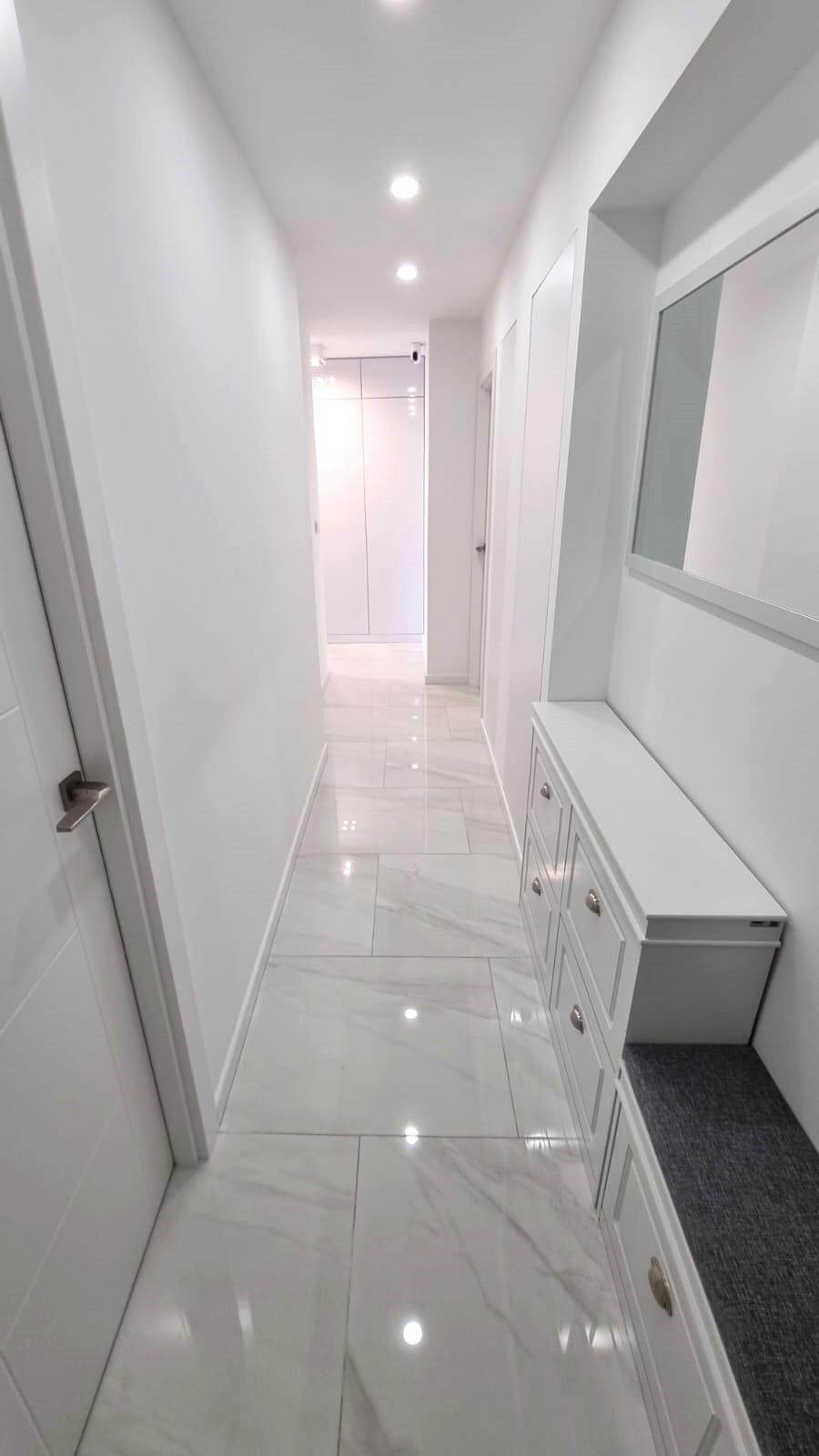 For sale - 2 Bedroom 2 Bathroom Apartment in Torrevieja - Centro  - Alicante