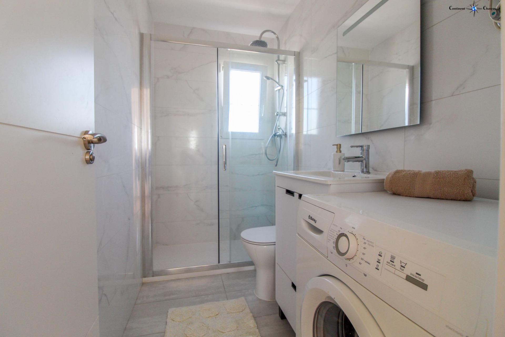 For sale - 2 Bedroom 2 Bathroom Penthouse in Torrevieja - Punta Prima  - Alicante