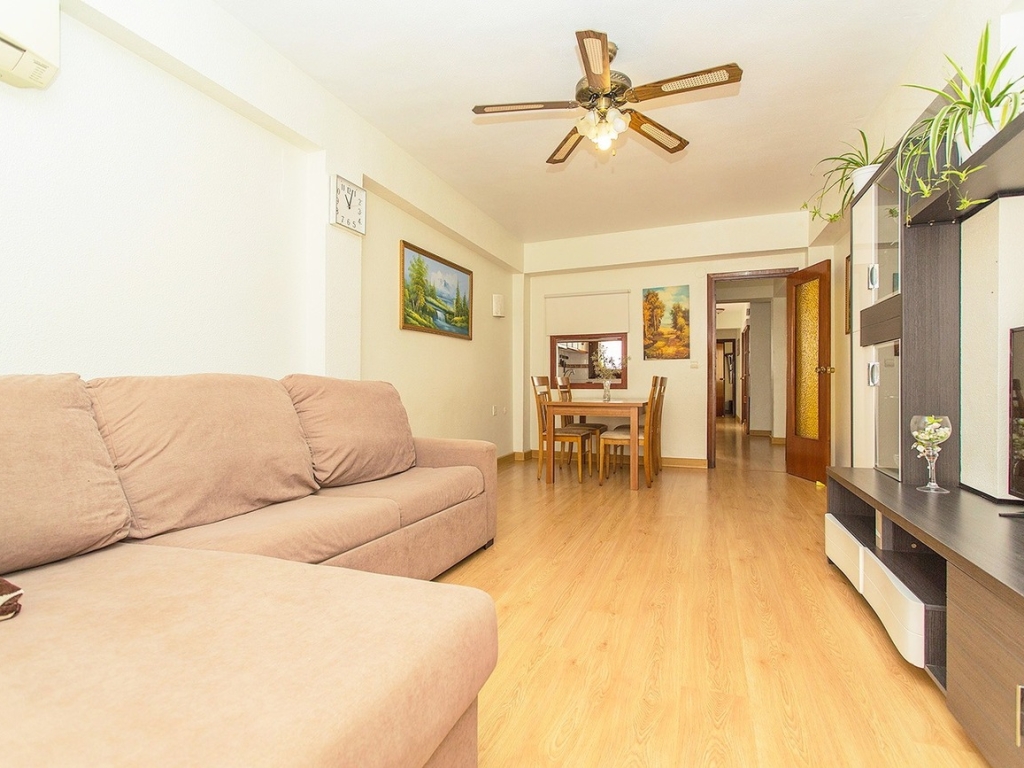 3 Bedroom 2 Bathroom Apartment in Torrevieja