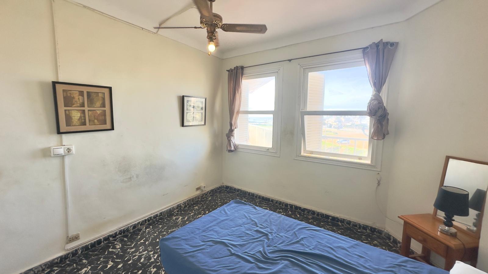 For sale - 3 Bedroom 2 Bathroom Apartment in Torrevieja - Zona Los Frutales  - Alicante