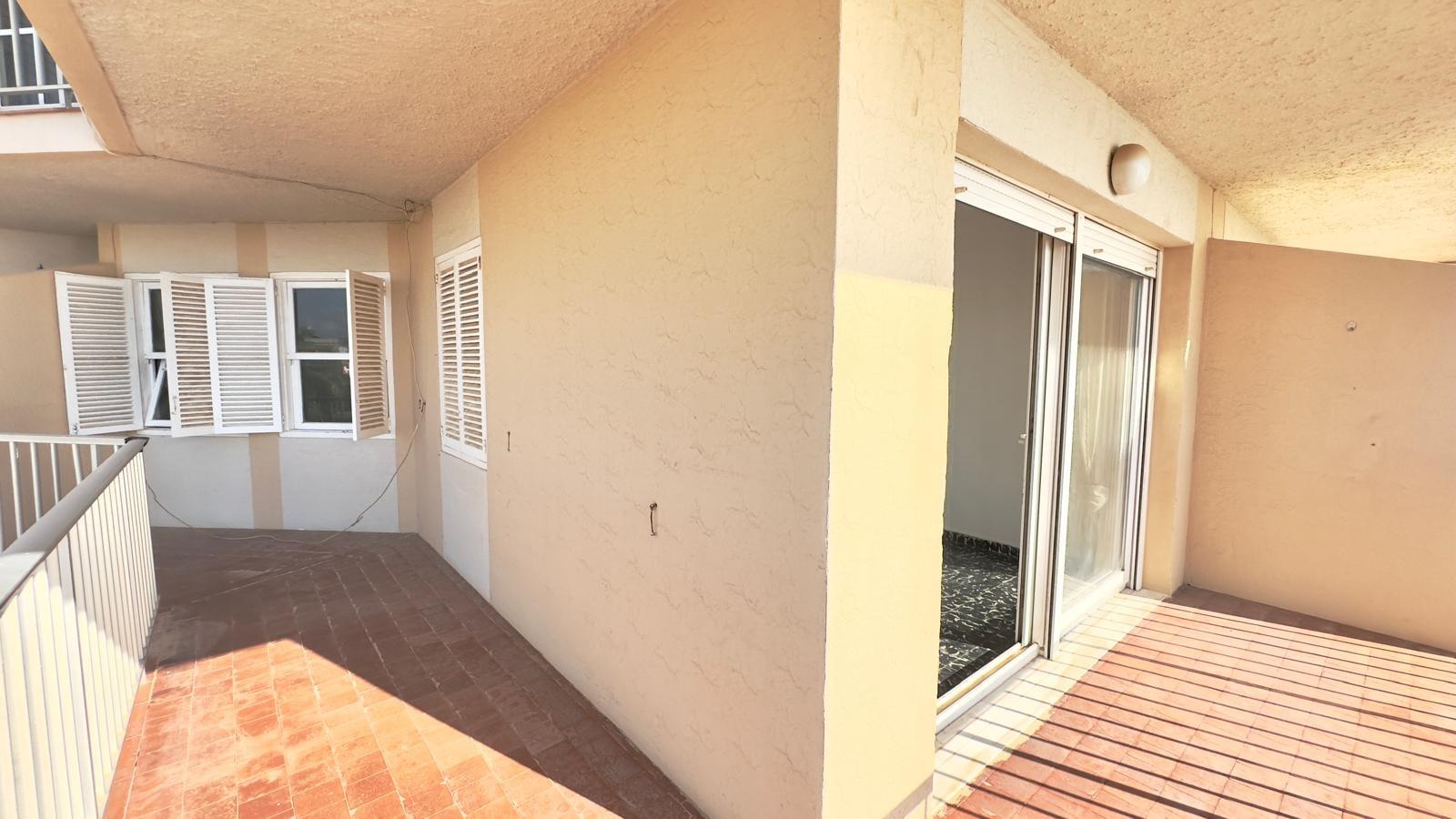 For sale - 3 Bedroom 2 Bathroom Apartment in Torrevieja - Zona Los Frutales  - Alicante