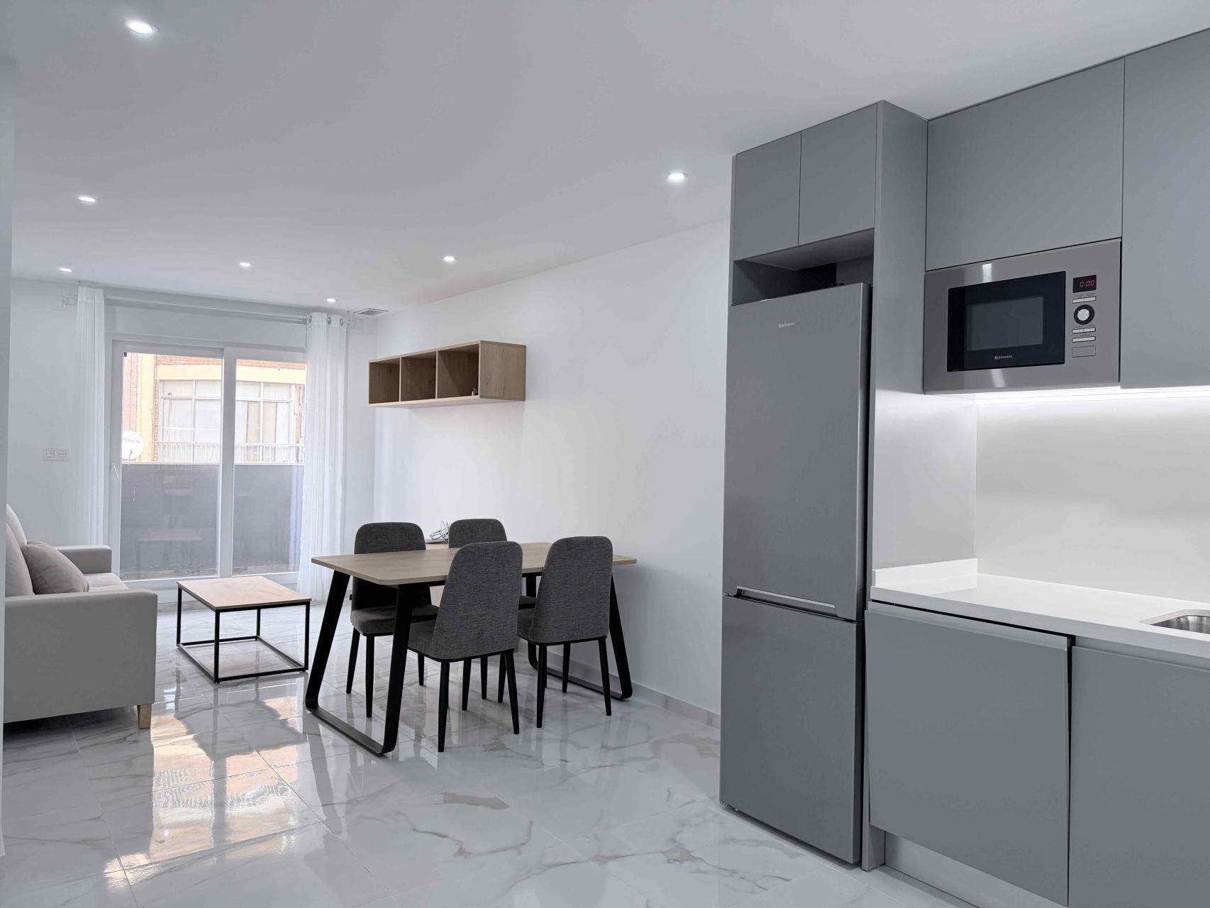 For sale - 2 Bedroom 1 Bathroom Apartment in Torrevieja - Costa Blanca  - Alicante