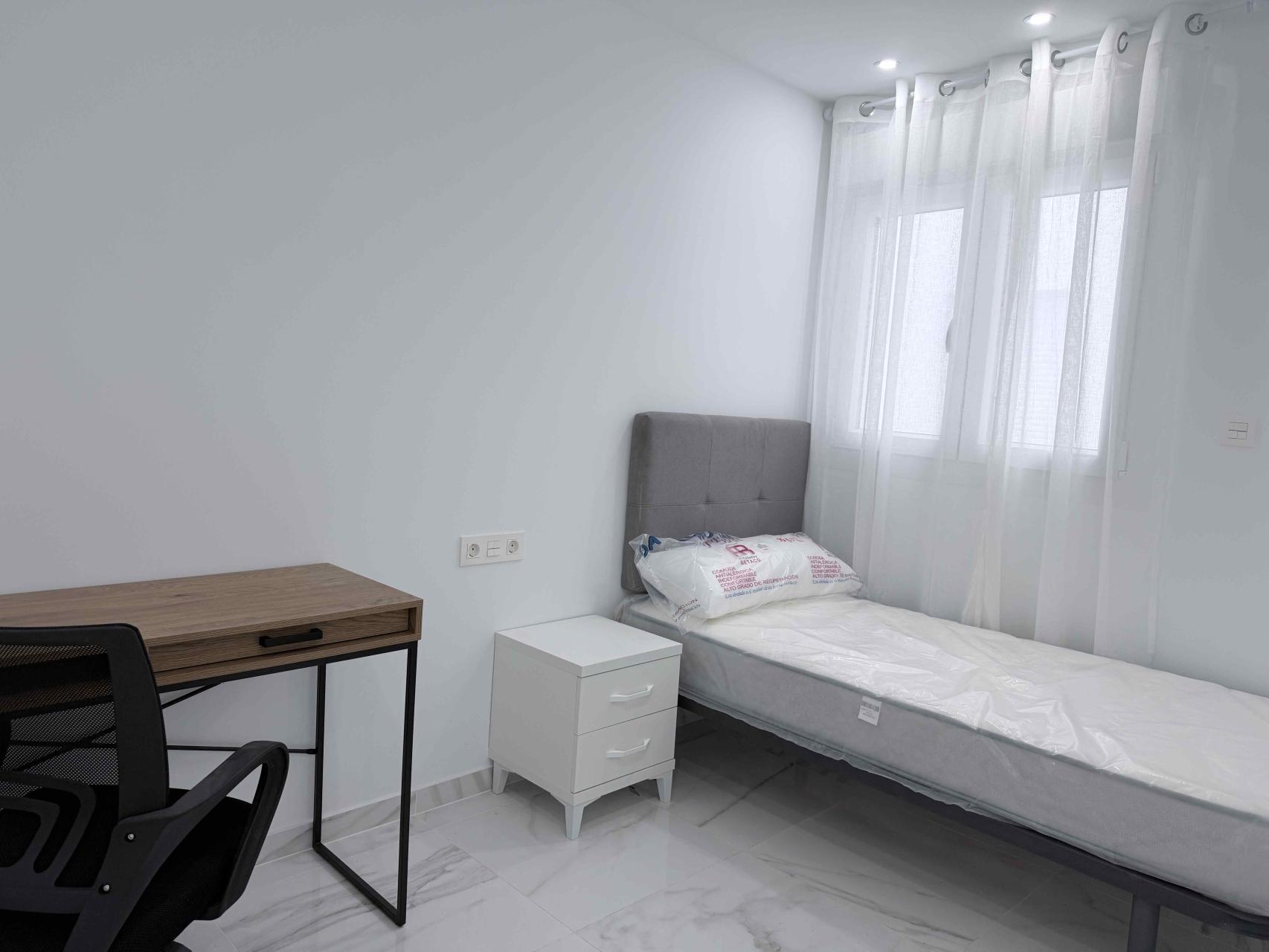 For sale - 2 Bedroom 1 Bathroom Apartment in Torrevieja - Costa Blanca  - Alicante