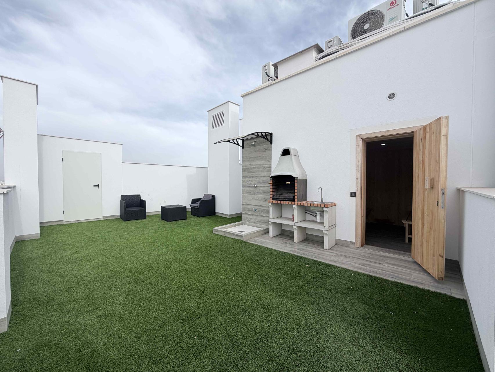 For sale - 2 Bedroom 1 Bathroom Apartment in Torrevieja - Costa Blanca  - Alicante