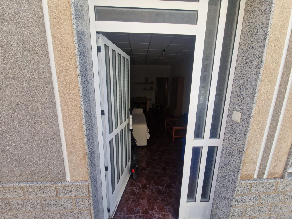 4 Bedroom 2 Bathroom Town House in Torrevieja