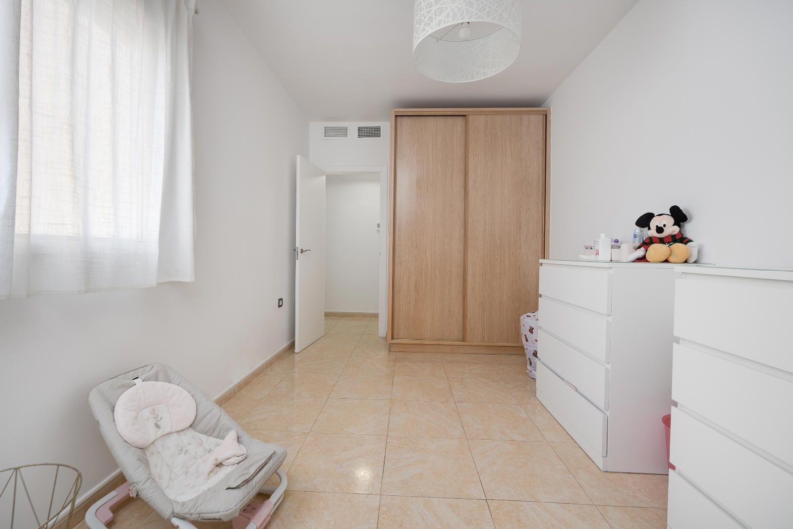 For sale - 3 Bedroom 2 Bathroom Apartment in Torrevieja - Centro  - Alicante