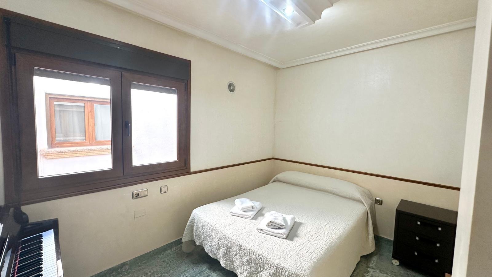 For sale - 4 Bedroom 2 Bathroom Penthouse in Torrevieja - Torrevieja  - Alicante