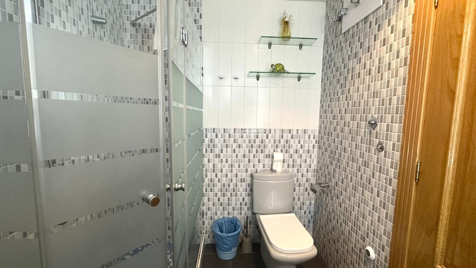 For sale - 4 Bedroom 2 Bathroom Penthouse in Torrevieja - Torrevieja  - Alicante