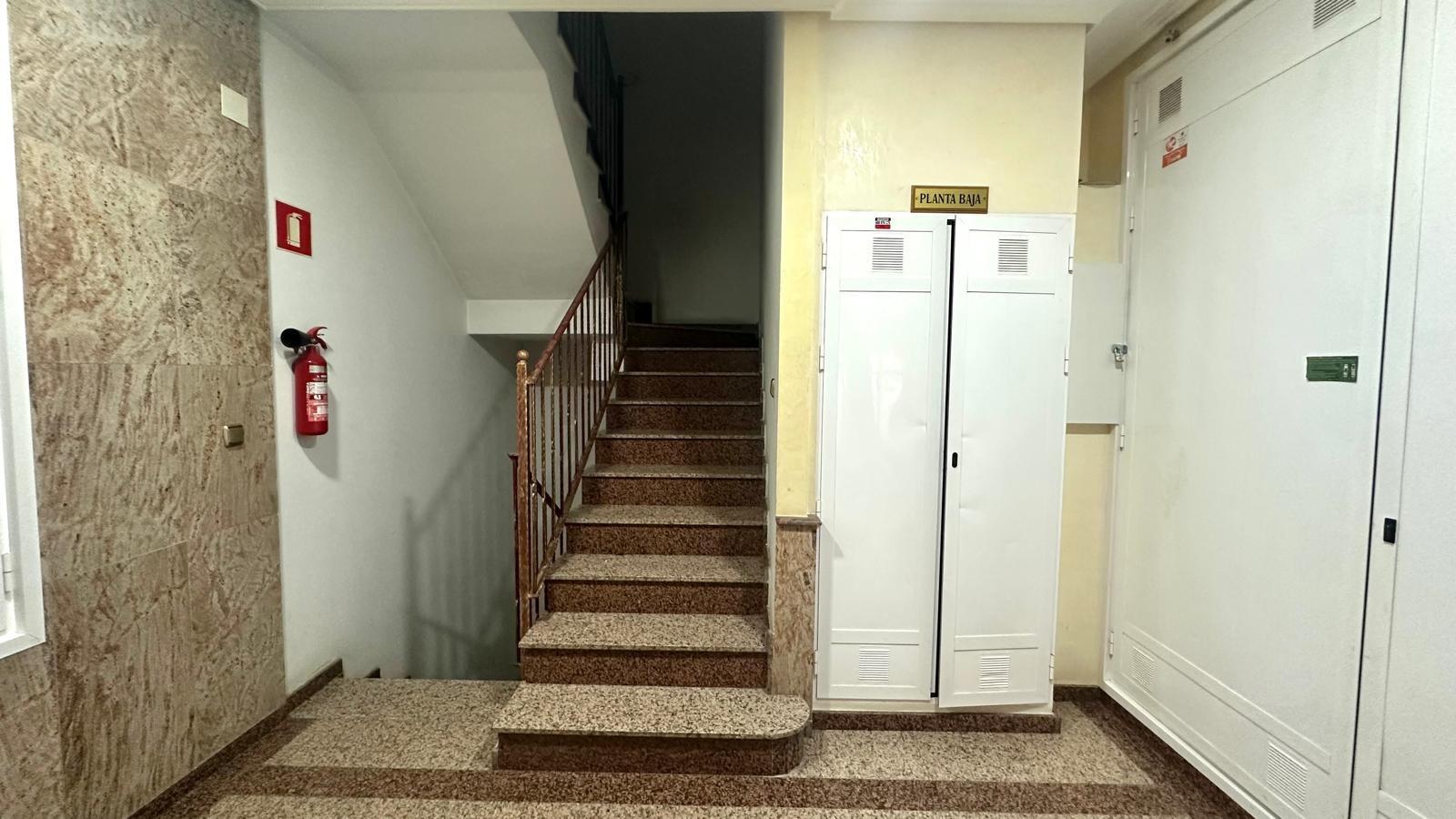 For sale - 4 Bedroom 2 Bathroom Penthouse in Torrevieja - Torrevieja  - Alicante