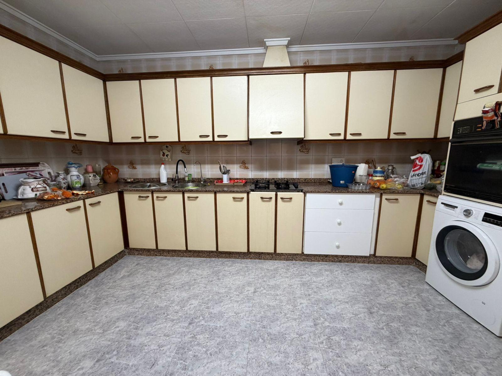 For sale - 3 Bedroom 1 Bathroom Apartment in Torrevieja - Playa Del Cura  - Alicante