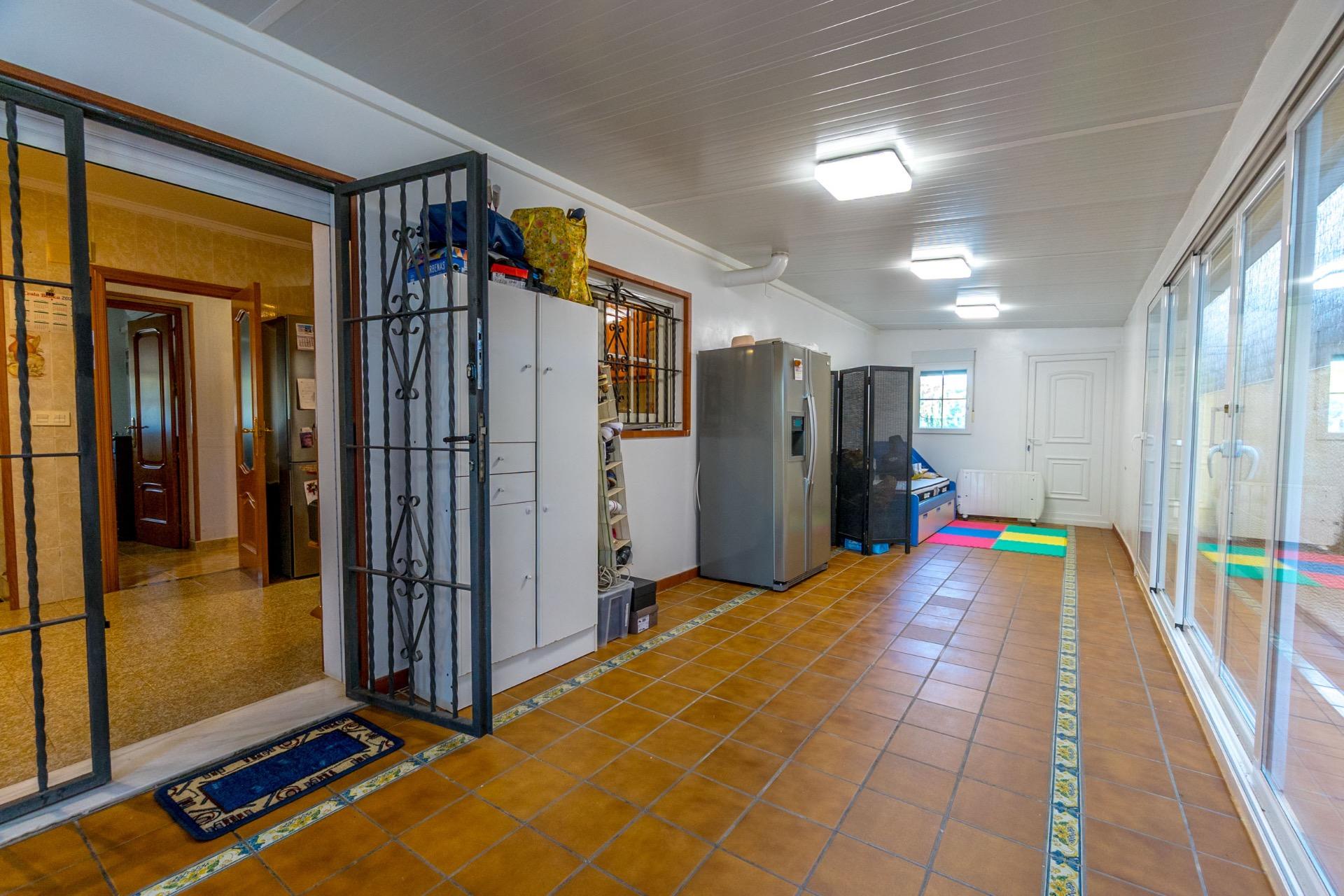 For sale - 4 Bedroom 3 Bathroom Villa in Torrevieja - Los Balcones  - Alicante