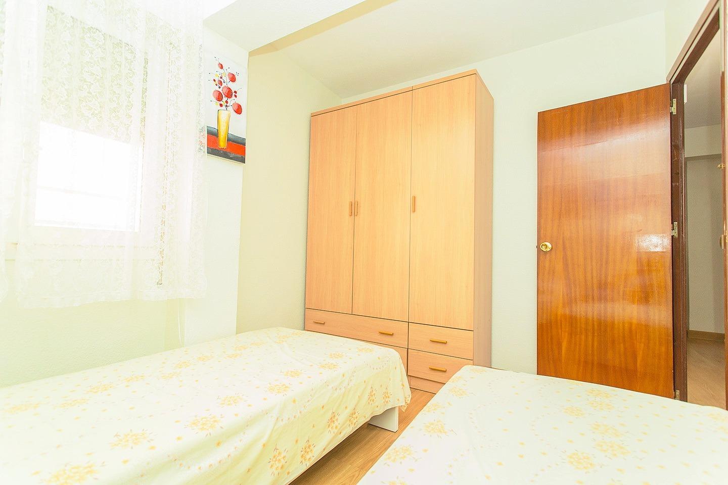 For sale - 3 Bedroom 2 Bathroom Apartment in Torrevieja - Playa Del Cura  - Alicante