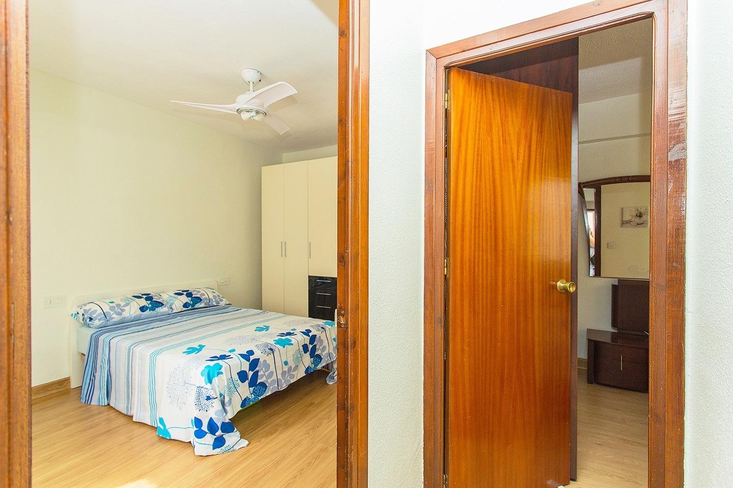 For sale - 3 Bedroom 2 Bathroom Apartment in Torrevieja - Playa Del Cura  - Alicante