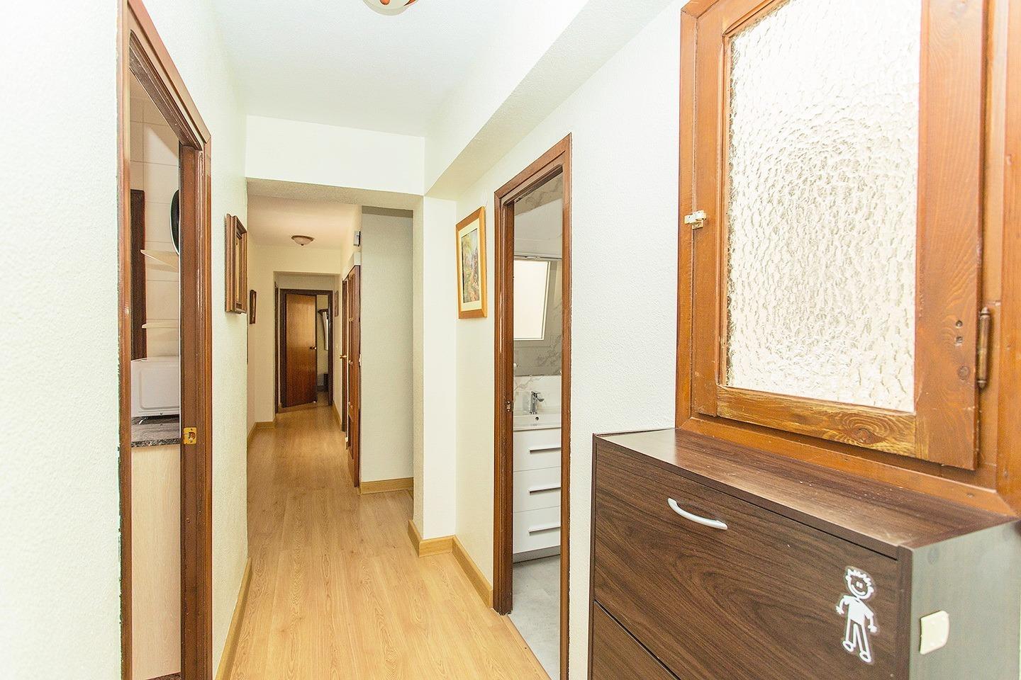 For sale - 3 Bedroom 2 Bathroom Apartment in Torrevieja - Playa Del Cura  - Alicante