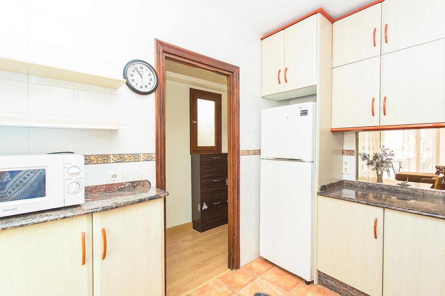 For sale - 3 Bedroom 2 Bathroom Apartment in Torrevieja - Playa Del Cura  - Alicante
