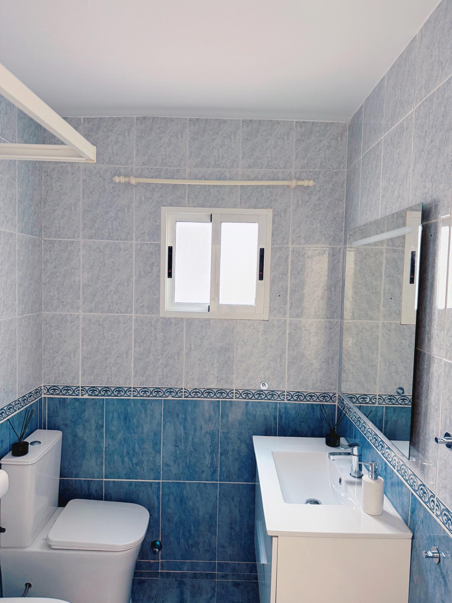 For sale - 2 Bedroom 2 Bathroom Apartment in Torrevieja - Playa Del Cura  - Alicante