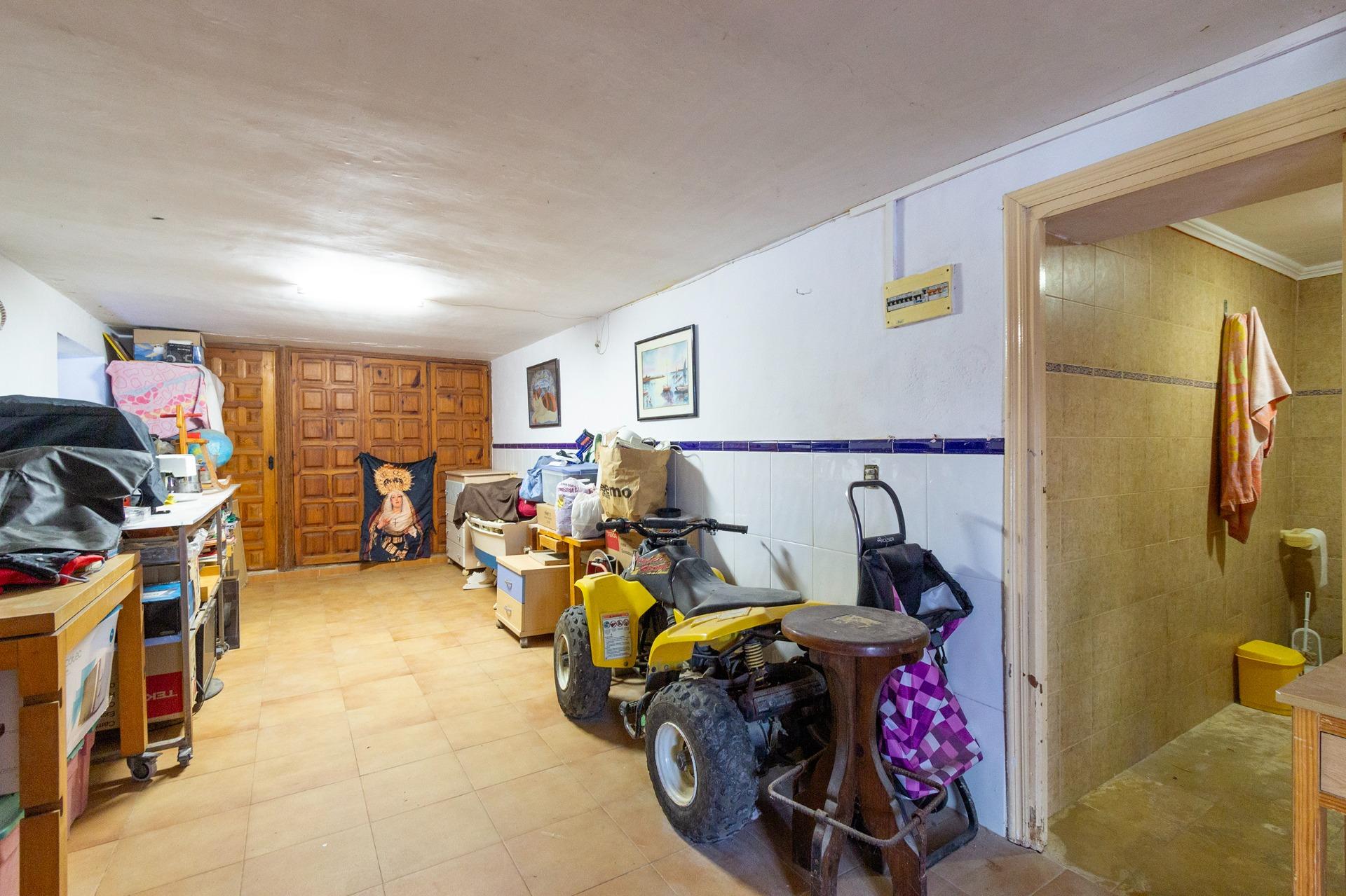 For sale - 4 Bedroom 3 Bathroom Villa in Torrevieja - Los Balcones  - Alicante