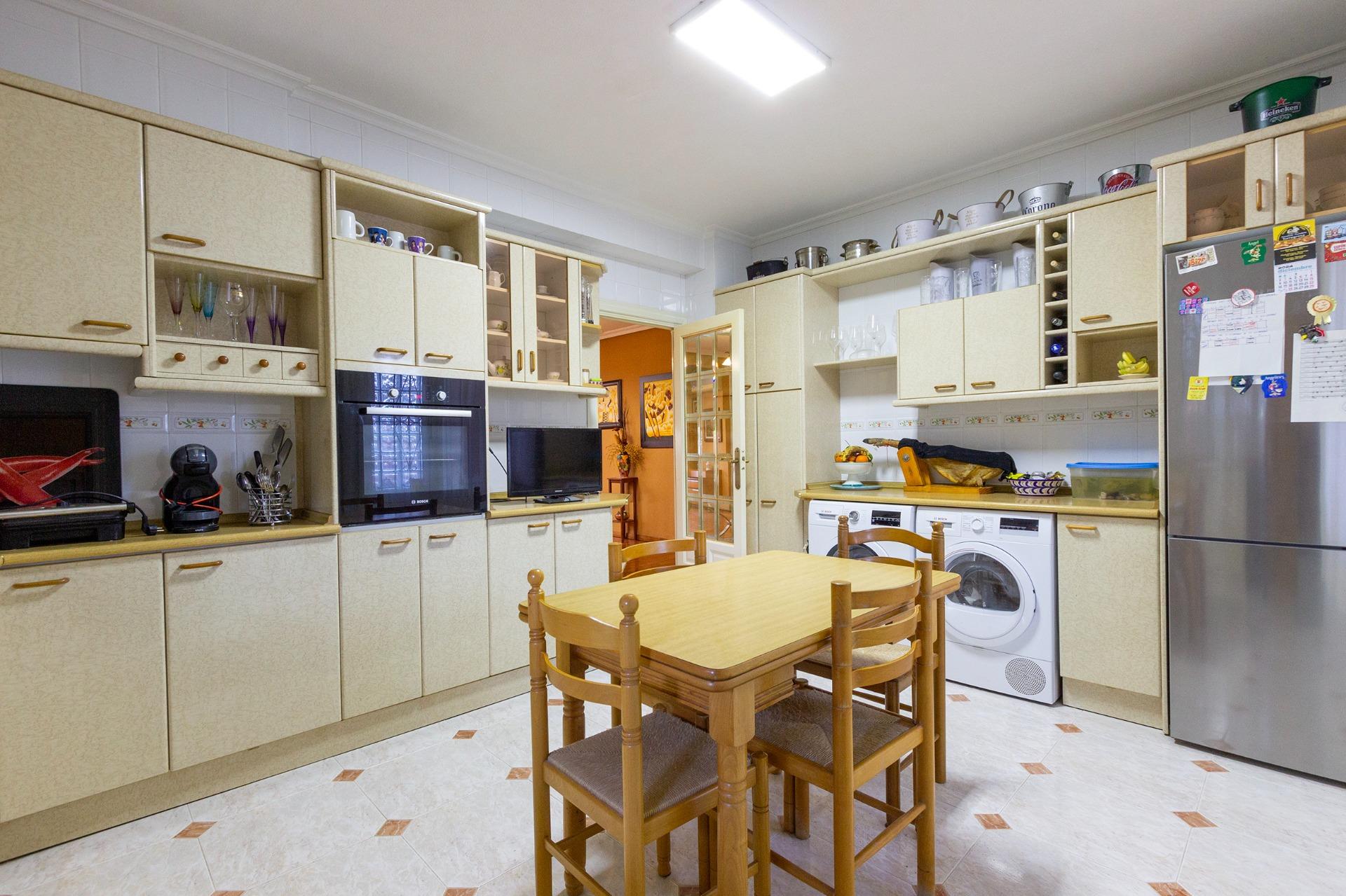 For sale - 4 Bedroom 3 Bathroom Villa in Torrevieja - Los Balcones  - Alicante
