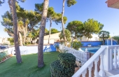 27-27-241-11-592/77474, 4 Bedroom 3 Bathroom Villa in Torrevieja