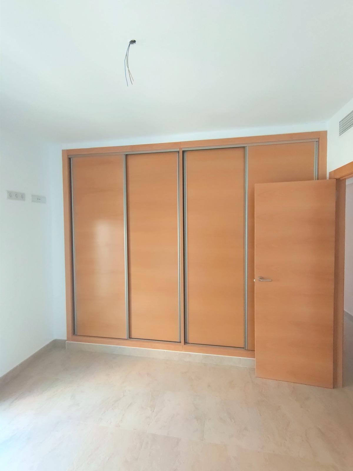 For sale - 3 Bedroom 2 Bathroom Apartment in Torrevieja - Estacion De Autobuses  - Alicante