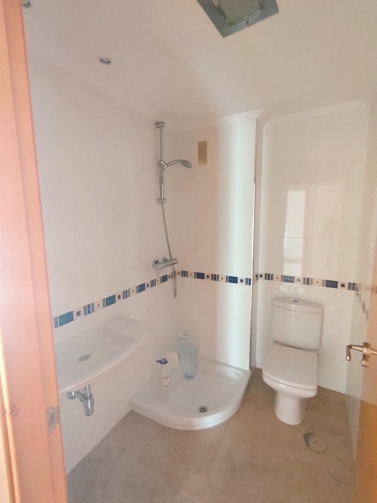 For sale - 3 Bedroom 2 Bathroom Apartment in Torrevieja - Estacion De Autobuses  - Alicante