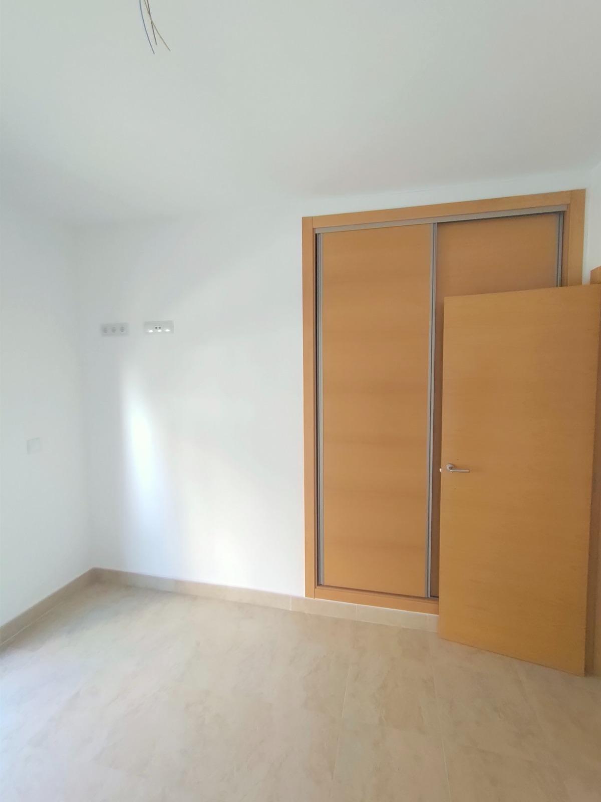 For sale - 3 Bedroom 2 Bathroom Apartment in Torrevieja - Estacion De Autobuses  - Alicante