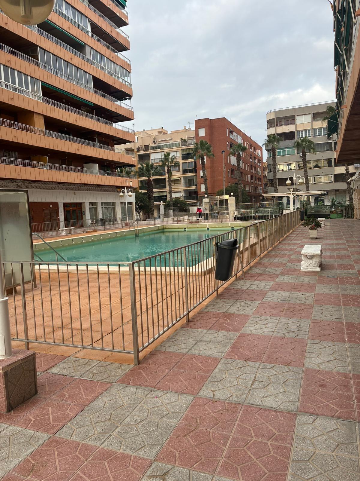 For sale - 2 Bedroom 2 Bathroom Apartment in Torrevieja - El Acequión - Los Náufragos  - Alicante