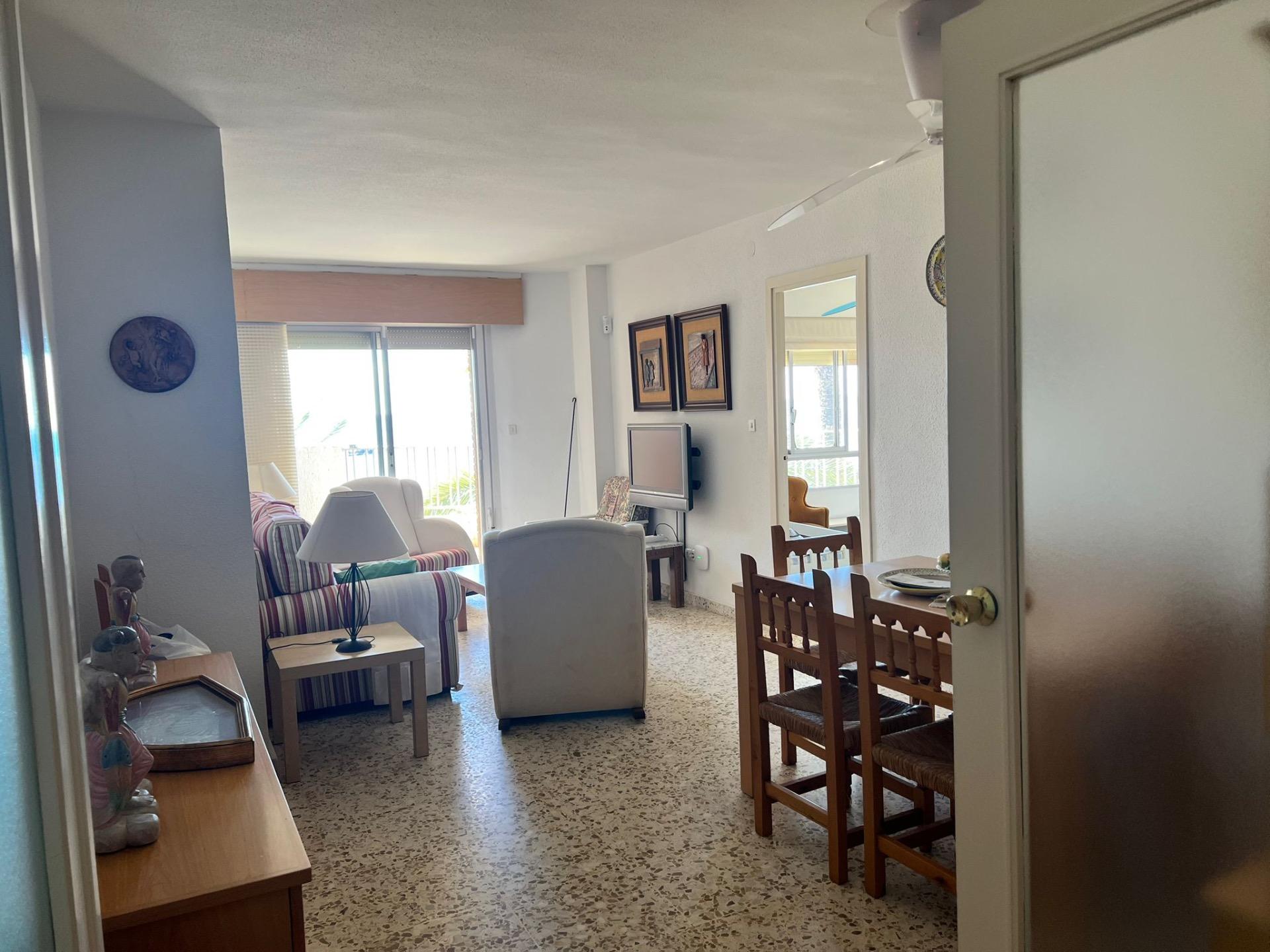For sale - 3 Bedroom 1 Bathroom Apartment in Torrevieja - Playa Del Cura  - Alicante