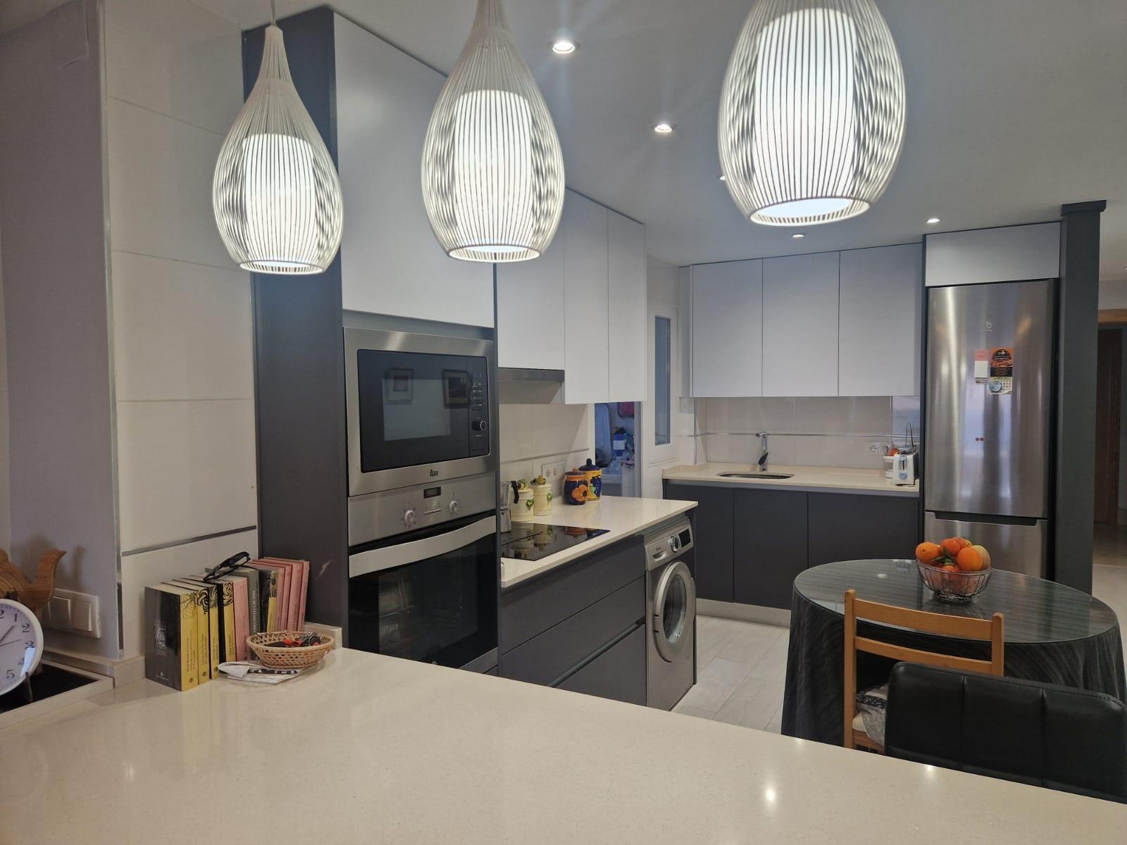 For sale - 3 Bedroom 1 Bathroom Apartment in Torrevieja - Playa Del Cura  - Alicante
