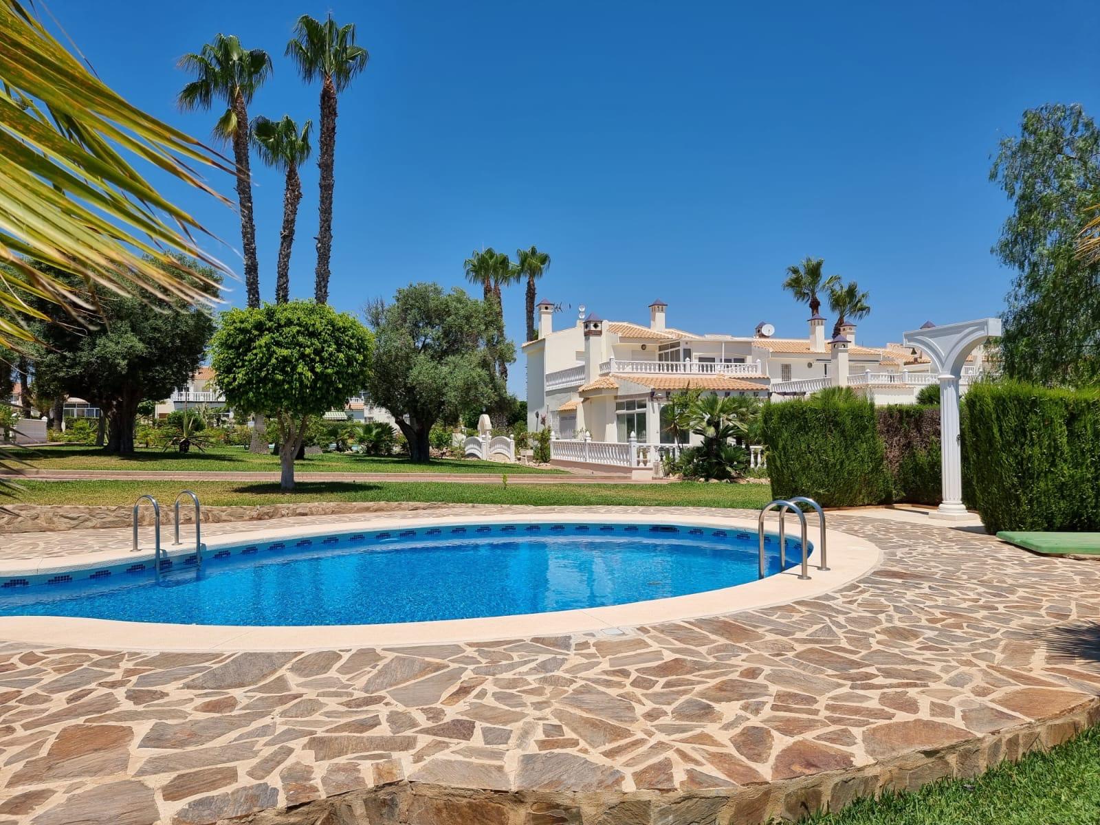 For sale - 2 Bedroom 1 Bathroom Apartment in Torrevieja - Los Balcones - Los Altos Del Edén  - Alicante