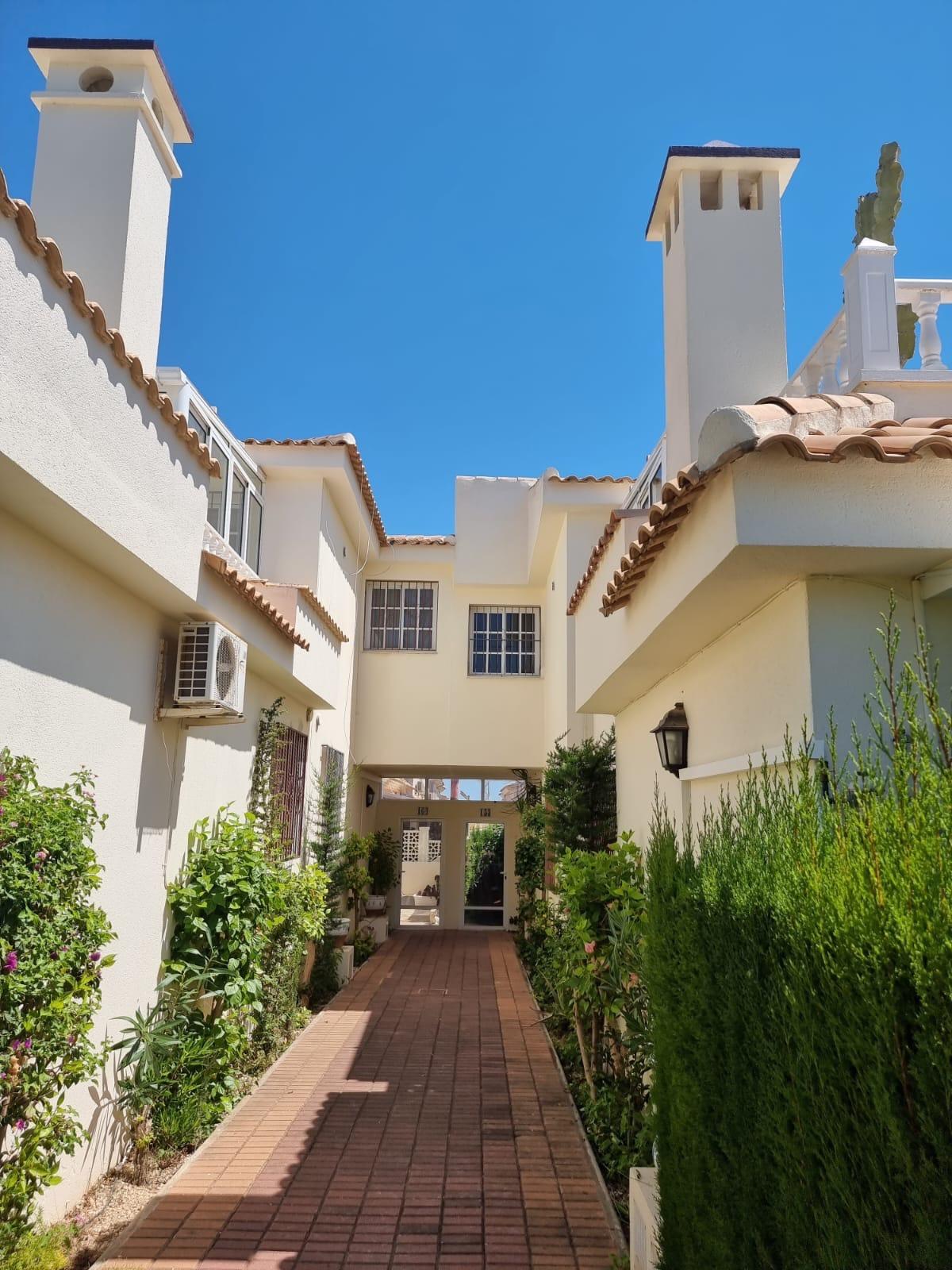 For sale - 2 Bedroom 1 Bathroom Apartment in Torrevieja - Los Balcones - Los Altos Del Edén  - Alicante