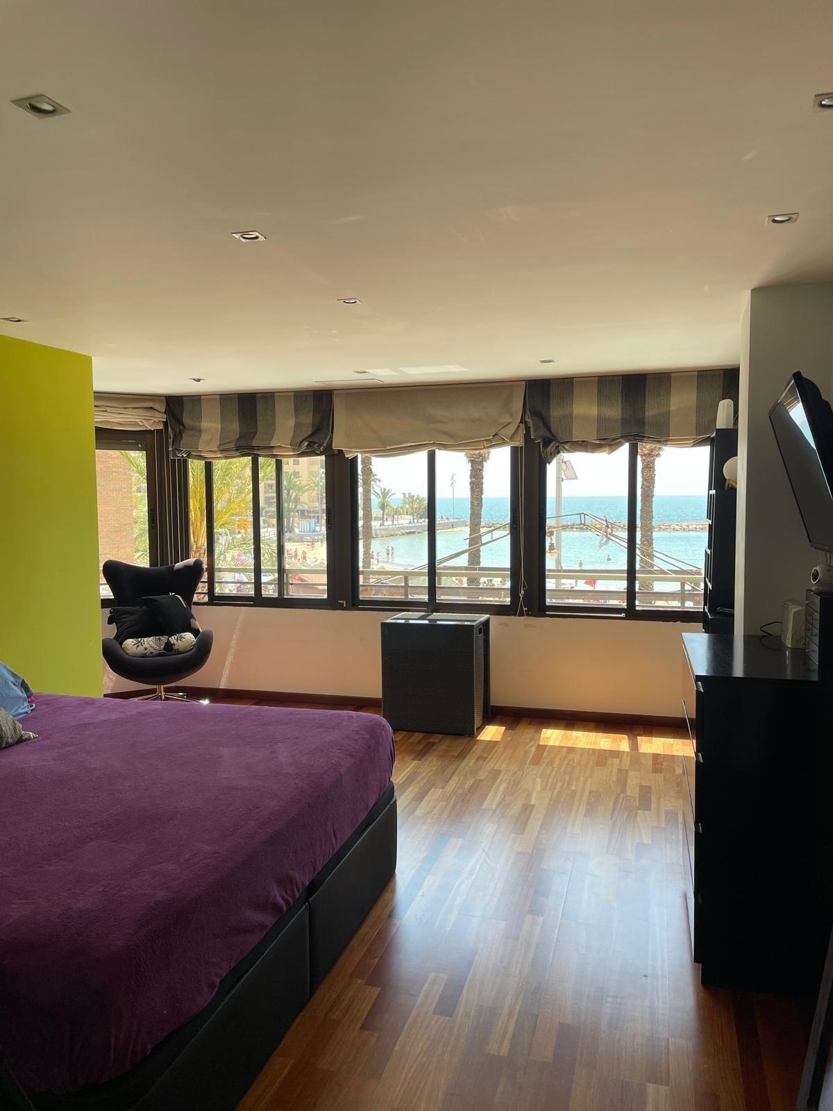 For sale - 4 Bedroom 3 Bathroom Duplex in Torrevieja - Playa Del Cura  - Alicante