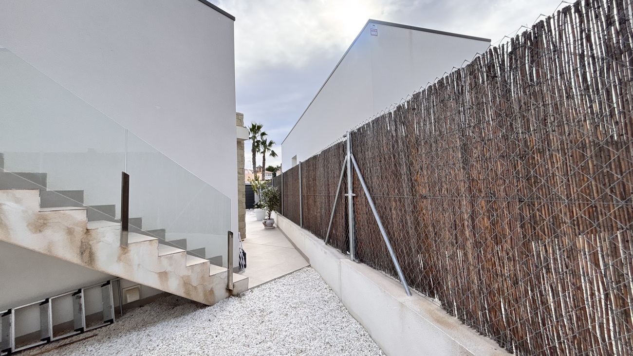 For sale - 3 Bedroom 2 Bathroom Villa in San Miguel de Salinas - Costa Blanca  - Alicante