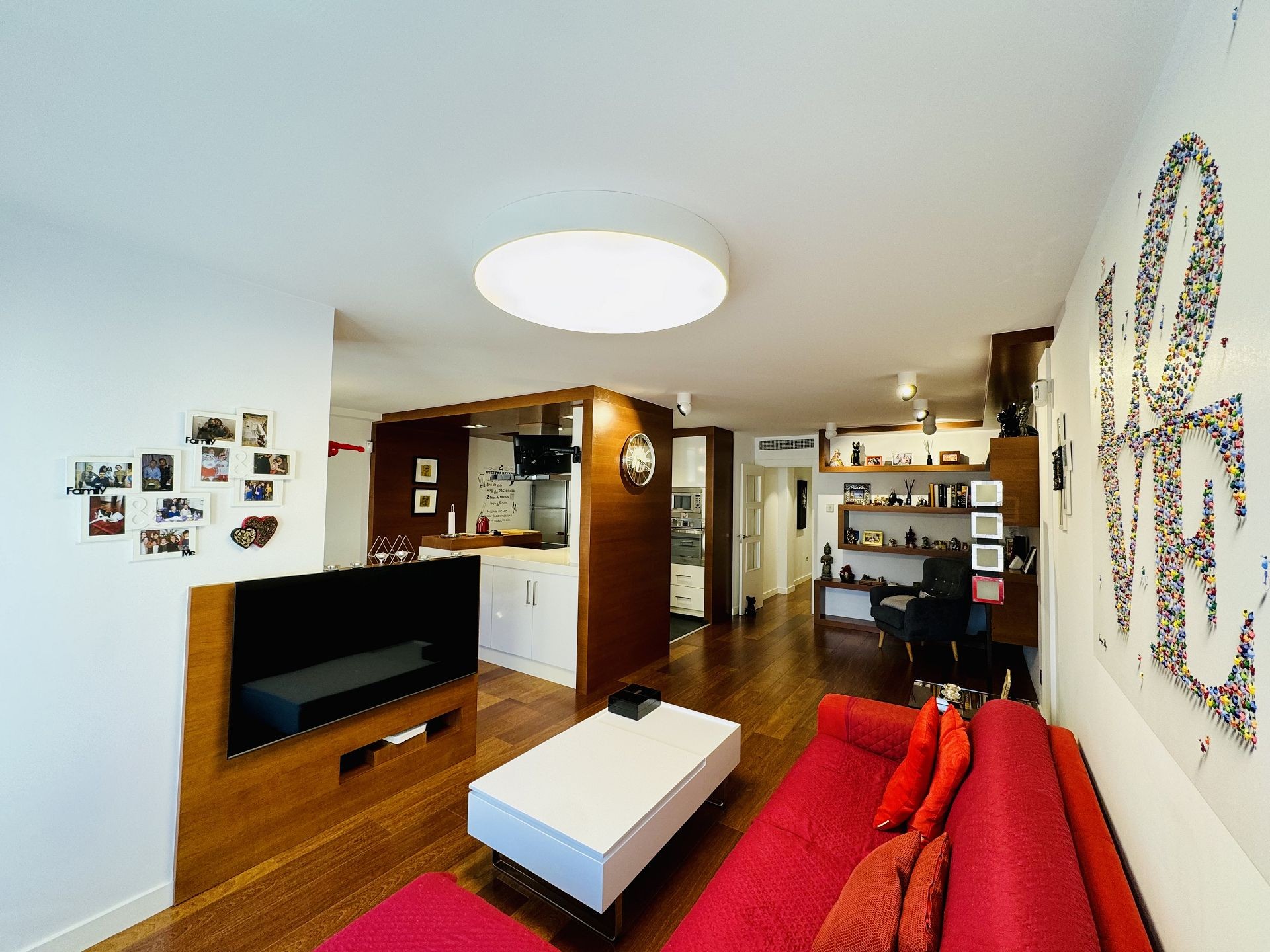 For sale - 3 Bedroom 2 Bathroom Apartment in Torrevieja - Costa Blanca  - Alicante