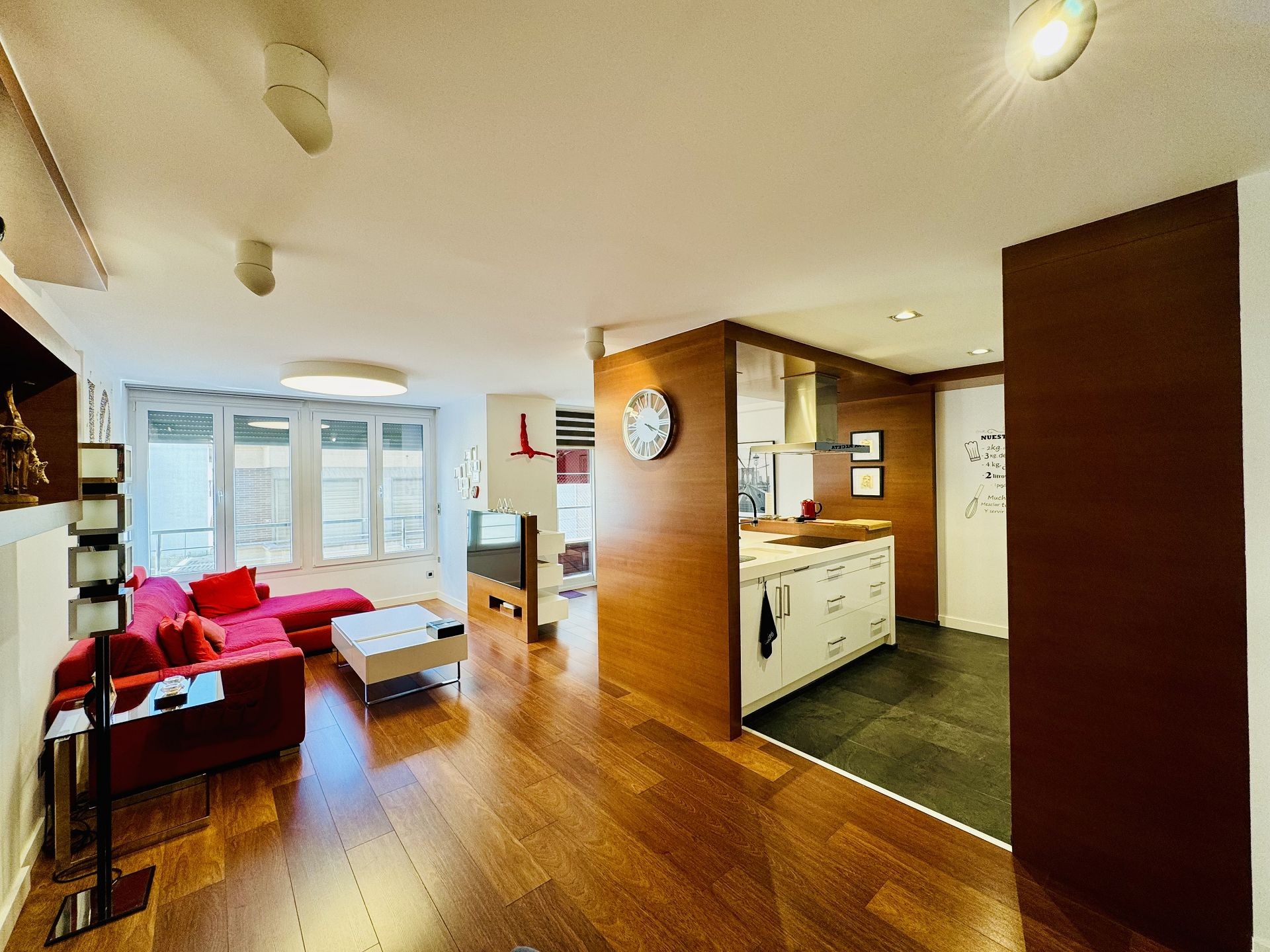 For sale - 3 Bedroom 2 Bathroom Apartment in Torrevieja - Costa Blanca  - Alicante