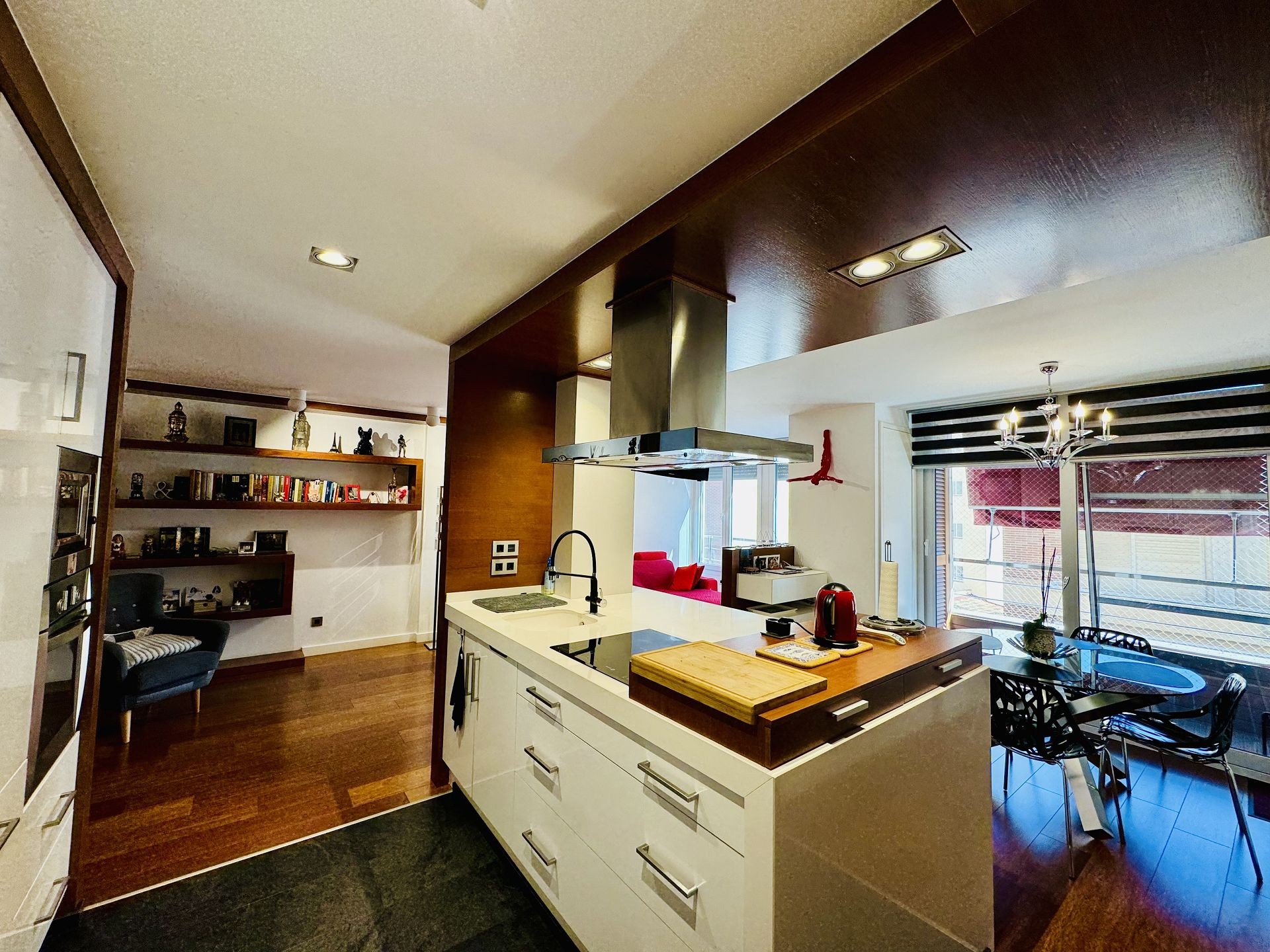 For sale - 3 Bedroom 2 Bathroom Apartment in Torrevieja - Costa Blanca  - Alicante