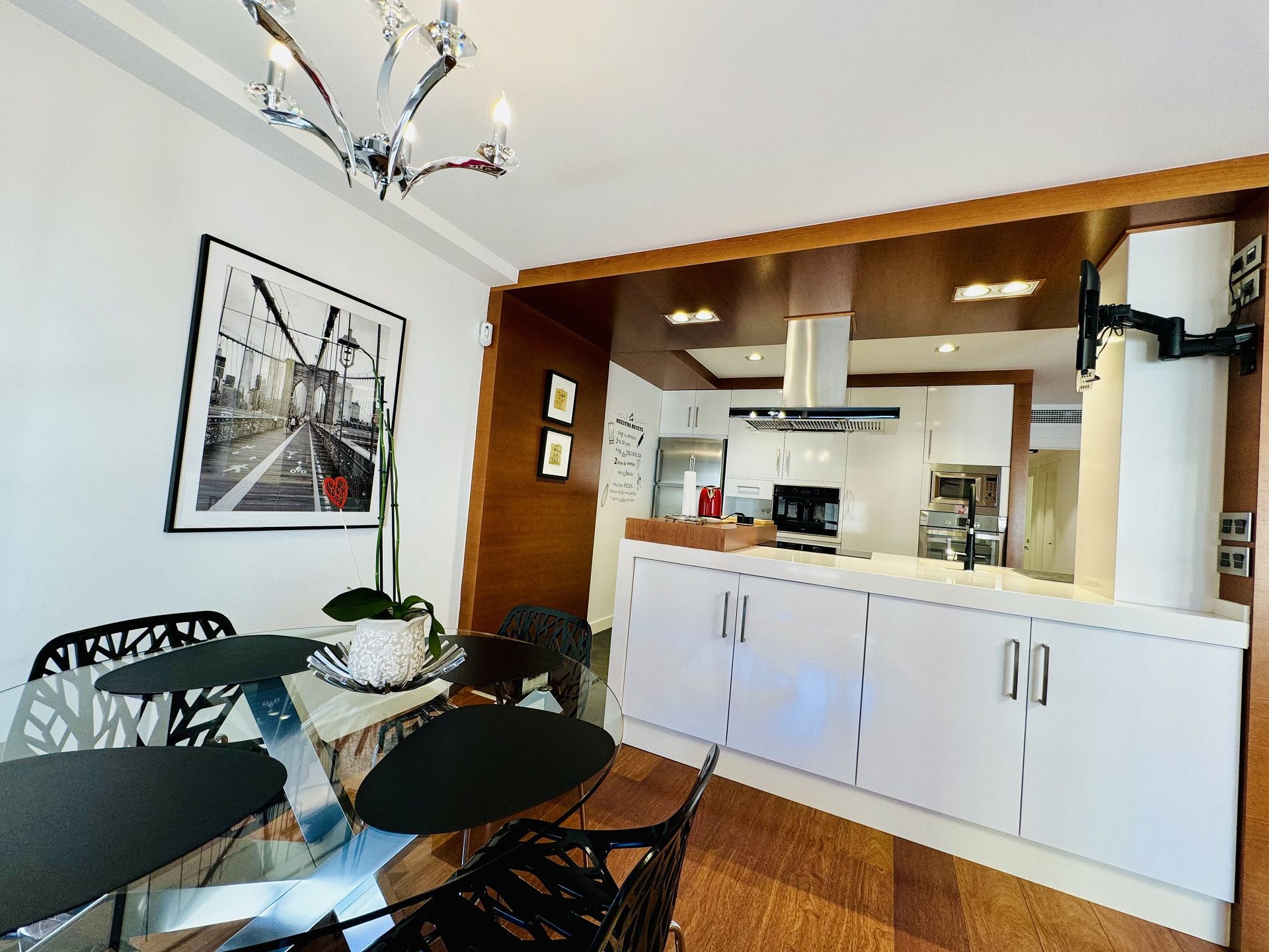 For sale - 3 Bedroom 2 Bathroom Apartment in Torrevieja - Costa Blanca  - Alicante