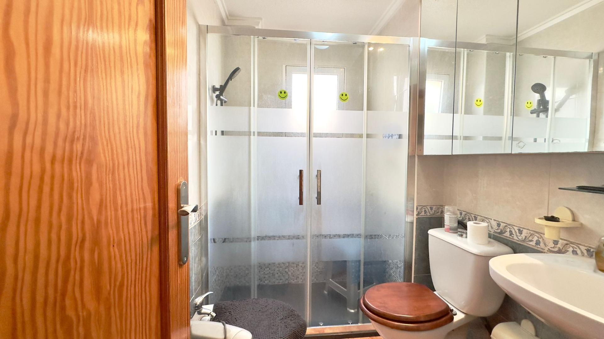 For sale - 2 Bedroom 1 Bathroom Penthouse in Torrevieja - PARQUE DE LAS NACIONES  - Alicante