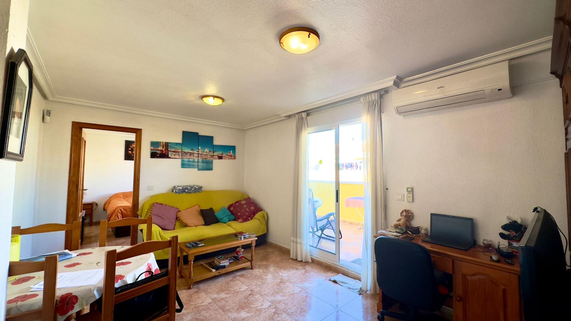 For sale - 2 Bedroom 1 Bathroom Penthouse in Torrevieja - PARQUE DE LAS NACIONES  - Alicante