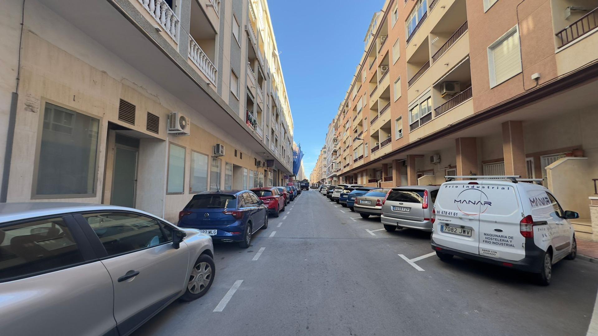 For sale - 2 Bedroom 1 Bathroom Penthouse in Torrevieja - PARQUE DE LAS NACIONES  - Alicante