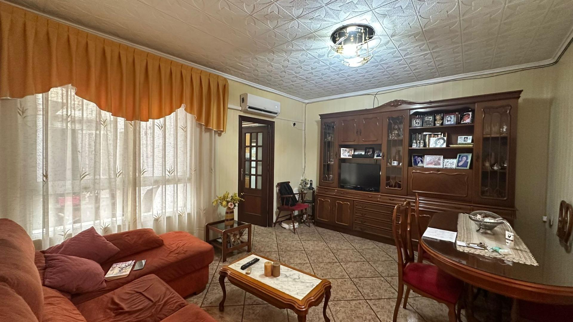 For sale - 4 Bedroom 1 Bathroom Apartment in Torrevieja - Estacion De Autobuses  - Alicante