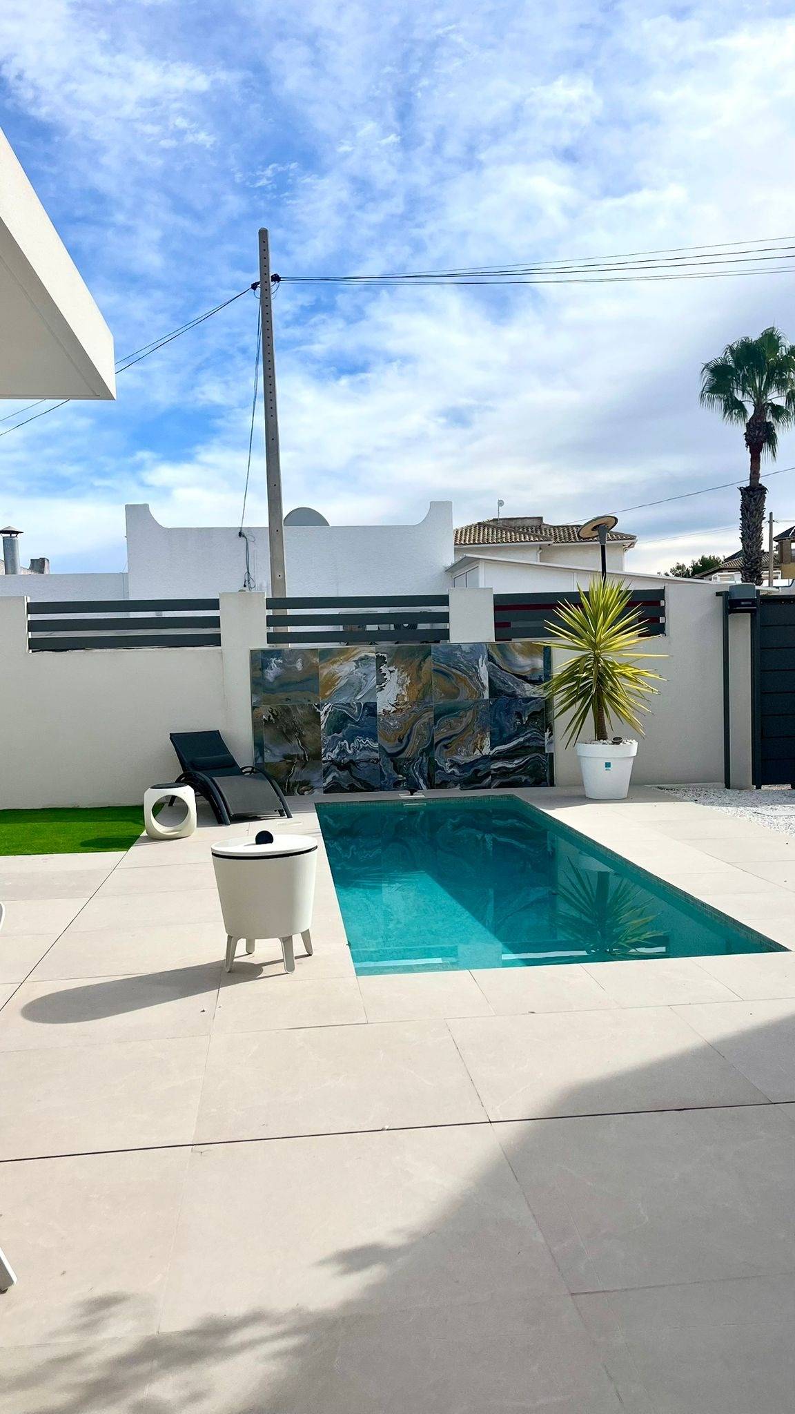 For sale - 3 Bedroom 2 Bathroom Villa in San Miguel de Salinas - Urbanizacion Blue Lagoon  - Alicante