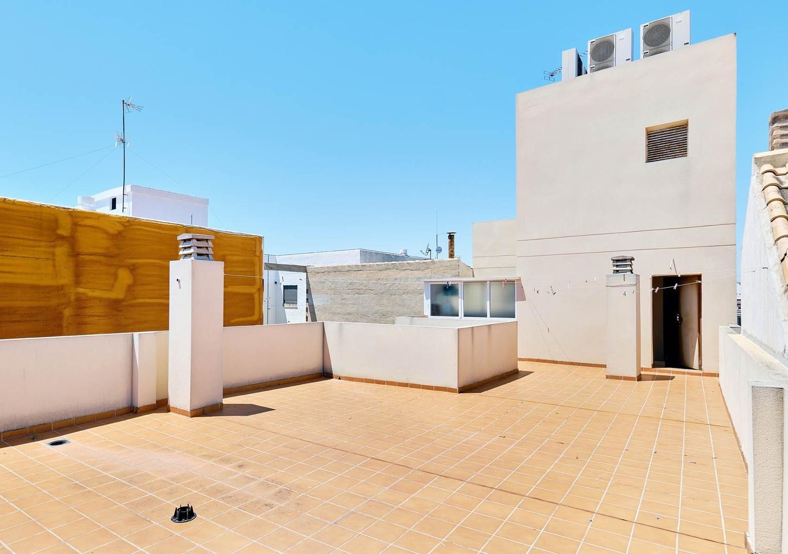 For sale - 3 Bedroom 3 Bathroom Penthouse in Torrevieja - Torrevieja  - Alicante