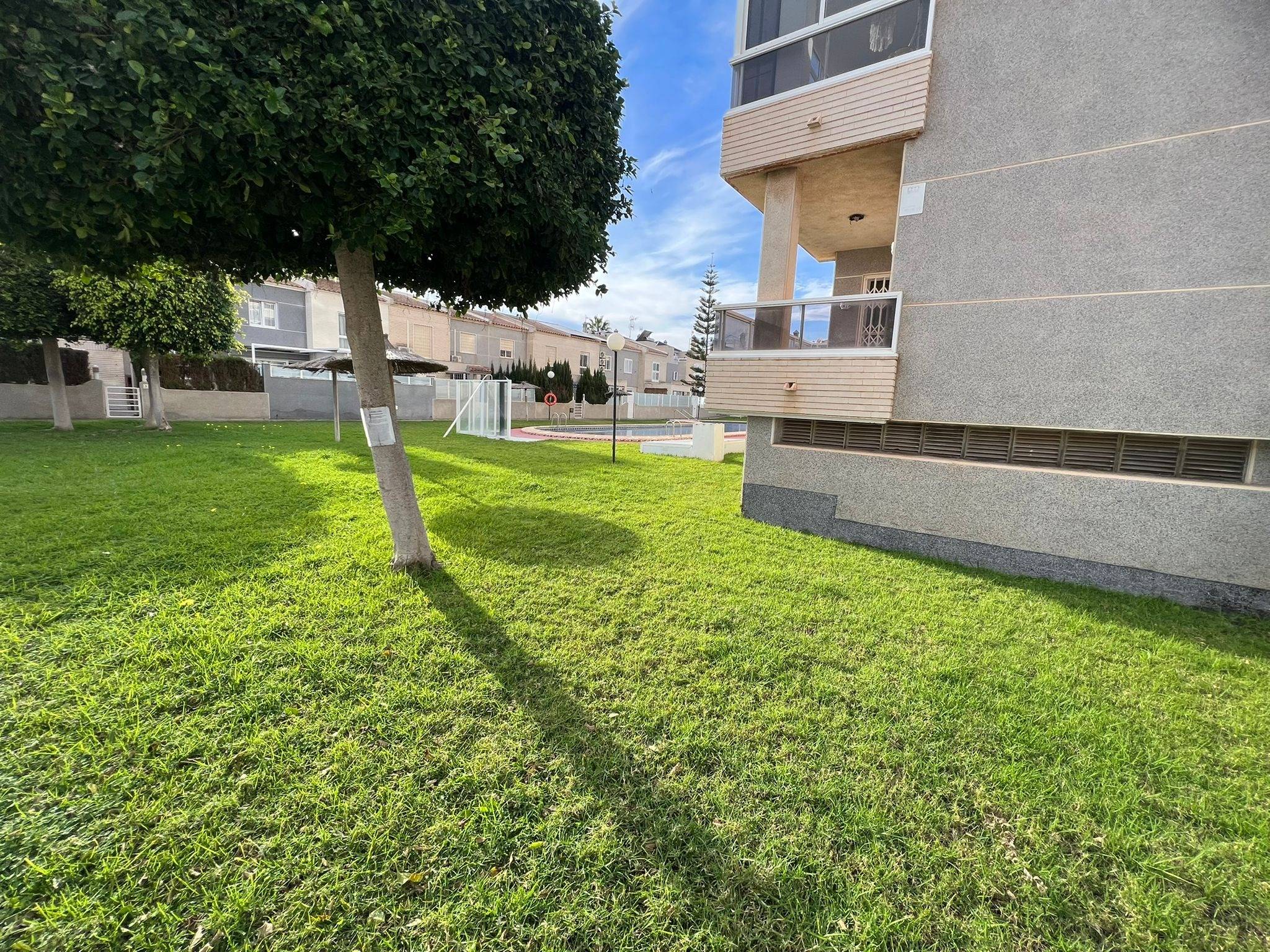 For sale - 2 Bedroom 1 Bathroom Apartment in Torrevieja - aguas nuevas  - Alicante