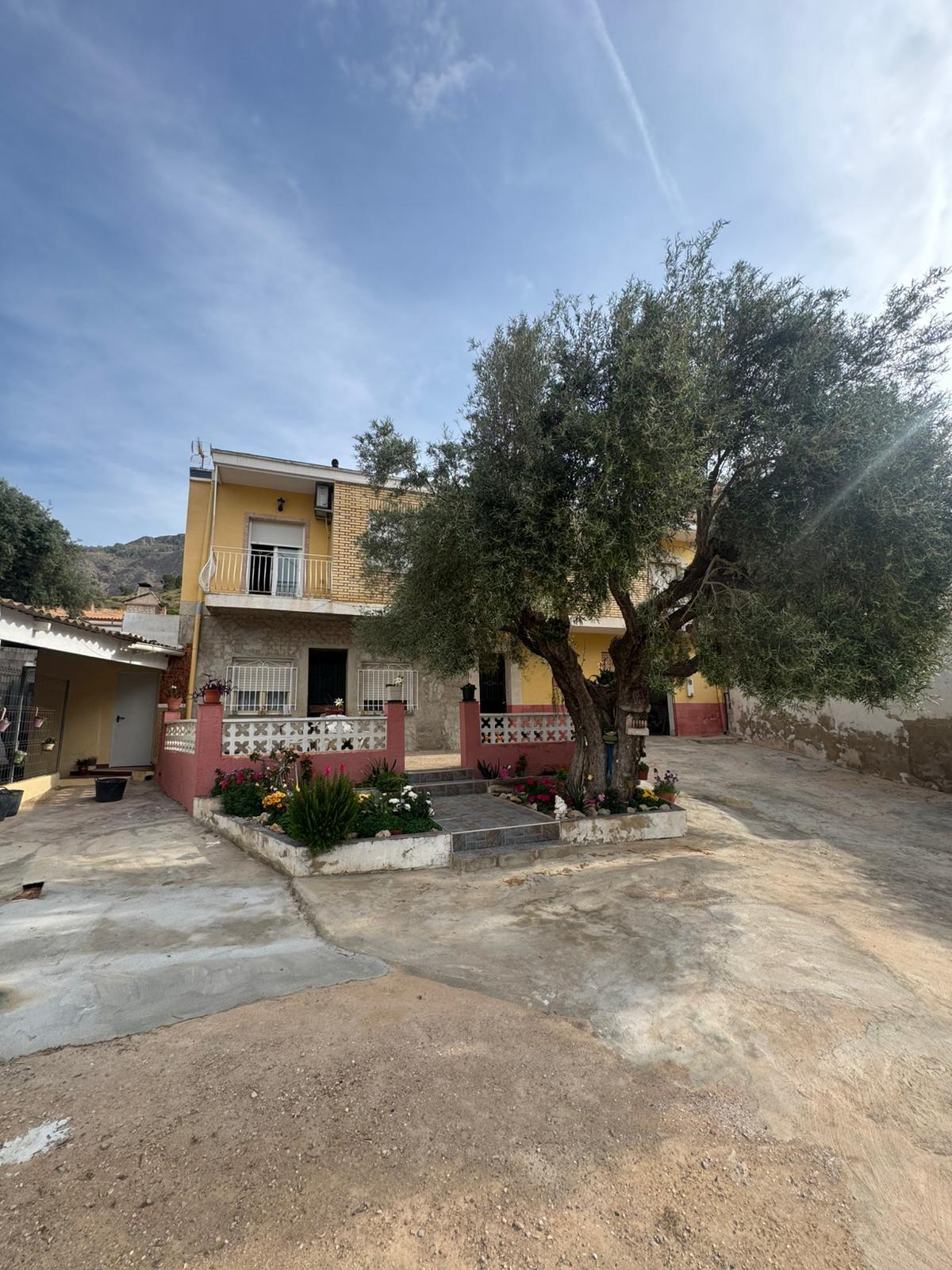 For sale - 8 Bedroom 3 Bathroom Town House in Orihuela - Orihuela Ciudad  - Alicante