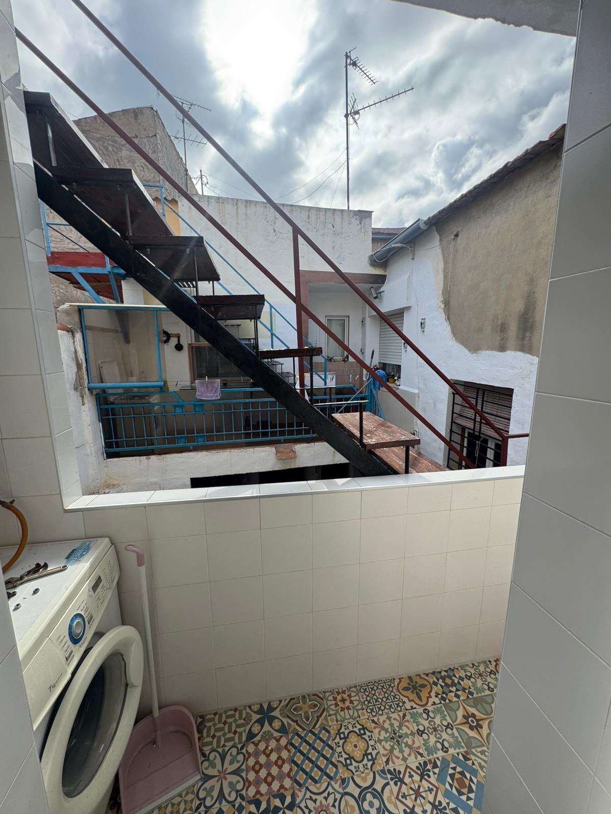 For sale - 8 Bedroom 3 Bathroom Town House in Orihuela - Orihuela Ciudad  - Alicante