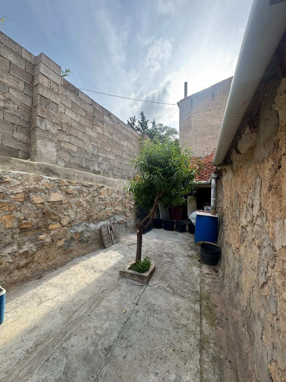 For sale - 8 Bedroom 3 Bathroom Town House in Orihuela - Orihuela Ciudad  - Alicante