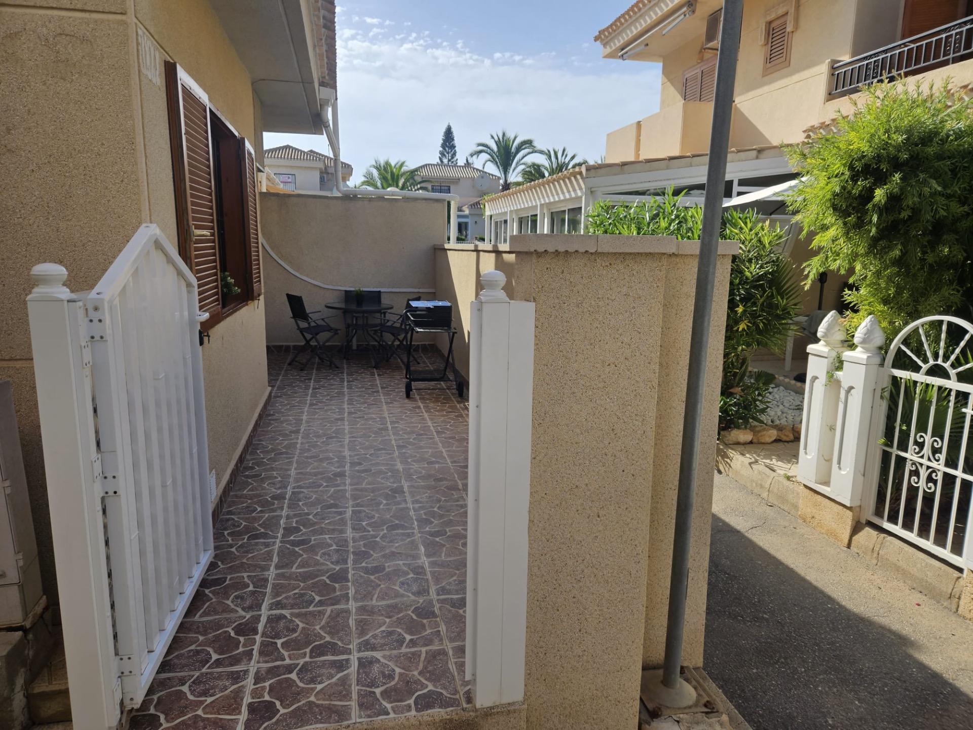 For sale - 2 Bedroom 1 Bathroom Apartment in Orihuela Costa - La Zenia  - Alicante